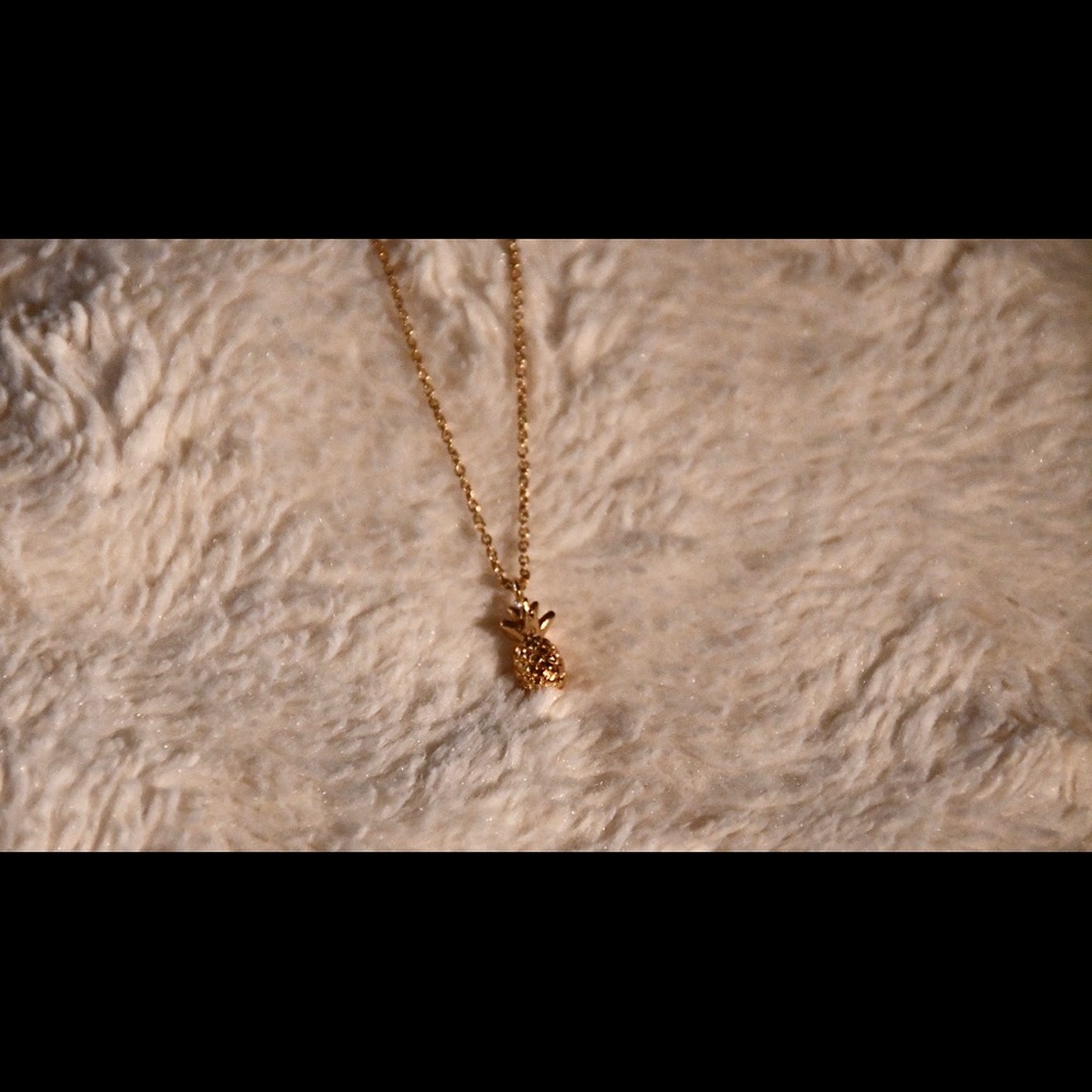 Pineapple necklace